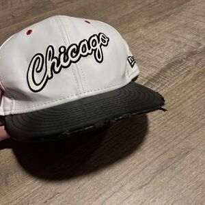 Men’s Rare Chicago Bulls New Era9Fifty Script Leather SnapBack Hat